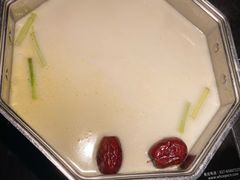 -新草堂锅物料理(泉城路店)