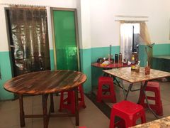 -灵山卢梅燕粉店