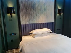 -粤塔X趣影电竞酒店(天河广场车陂地铁站店)