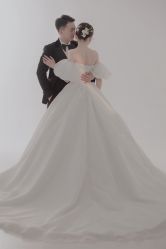 -唯一旅拍·颂当代影像艺术中心(上城店)