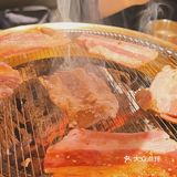 传说中会把人香迷糊的泥炉烤肉终于开分店啦[调皮]