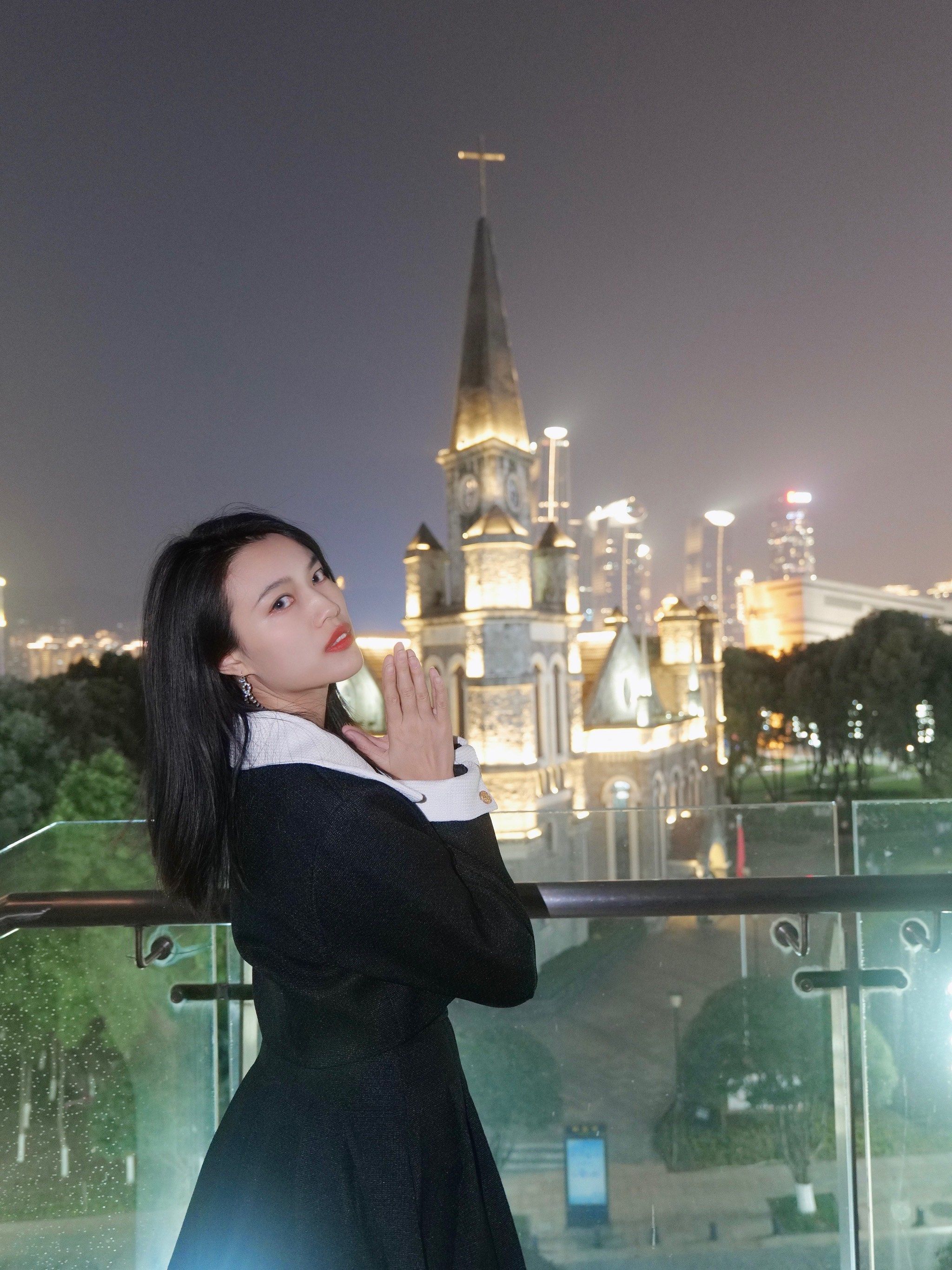 哈利波特的魔法学院?不,是重庆福音堂