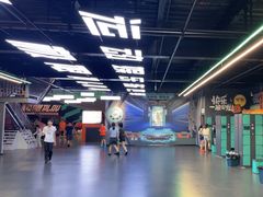 -极限PLAY运动娱乐新世界·团建派对潮玩休闲馆·室内蹦极高空游乐园