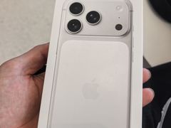 -Apple零售店(青岛万象城店)