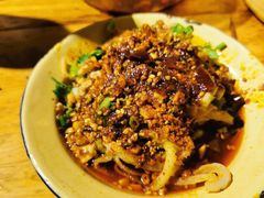 -拈签一笑黄牛肉辣卤串串