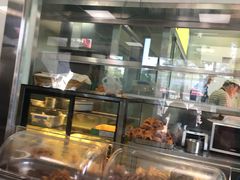 面包甜点陈列柜-老磁器口豆汁店(天坛店)