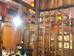 -果松木炭酸菜铜火锅·外婆参鸡汤