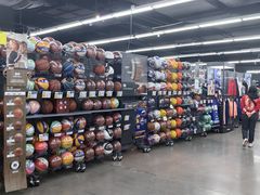 -迪卡侬(顺峰山店)