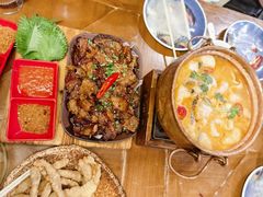 -雀舞云南菜(天津天河城购物中心店)