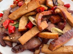 香干芹菜炒肉-牛八宝桂林米粉(八里庄店)