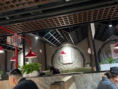 -叶派龙虾•招牌香辣蟹·海鲜(中海国际店)