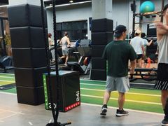 -Freedom Fitness私教健身俱乐部(徐虹北路店)