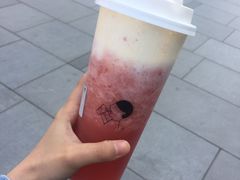 芝士莓莓-喜茶(北京三里屯太古里店)
