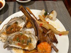 -广州万富希尔顿酒店·感趣自助餐厅·金秋蟹宴生蚝海鲜刺身烧烤