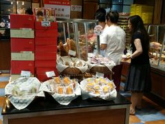 面包甜点陈列柜-苹果花园(南泉路店)