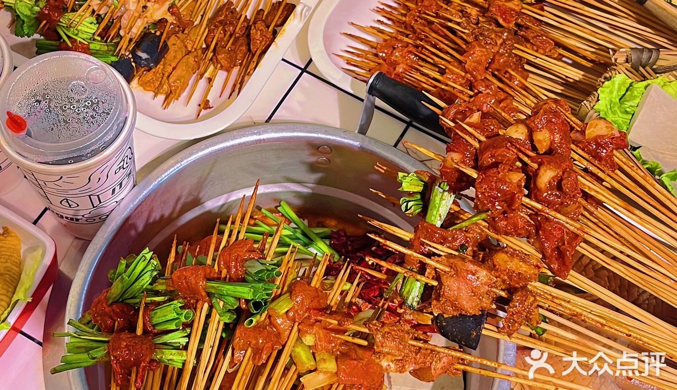 吃了重庆众多家串串 还是最爱这家，嘻嘻