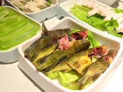 -茅草房·河畔园林火锅