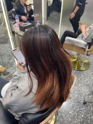 -Tloml salon