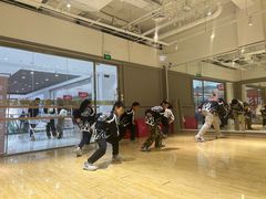 -炫艺舞蹈培训中心(枫尚奥特莱斯店)