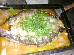 碧绿青椒味烤鱼-夯鱼烤鱼·尔滨地标美食(保健路店)