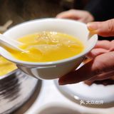 一定注意了要提前预订。店内不大