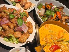 -大头虾越式风味餐厅(光明广场店)