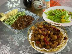 -天天向上素食餐厅(五台山店)