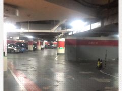 -日月光中心-停车场