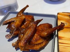 首创黑椒妙龄乳鸽-粤小馆(天安云谷店)