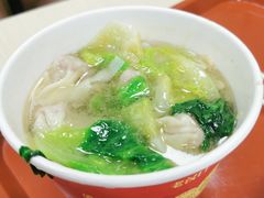 原汤馄饨-江三王记牛杂馆(总店)