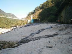 -燕子河大峡谷天坑仙境