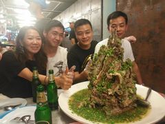 -席娜卡琳火车铁道夜市