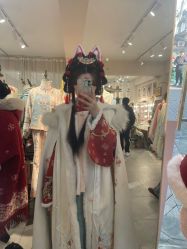 -一揽芳华汉服旗袍体验馆(拙政园店)