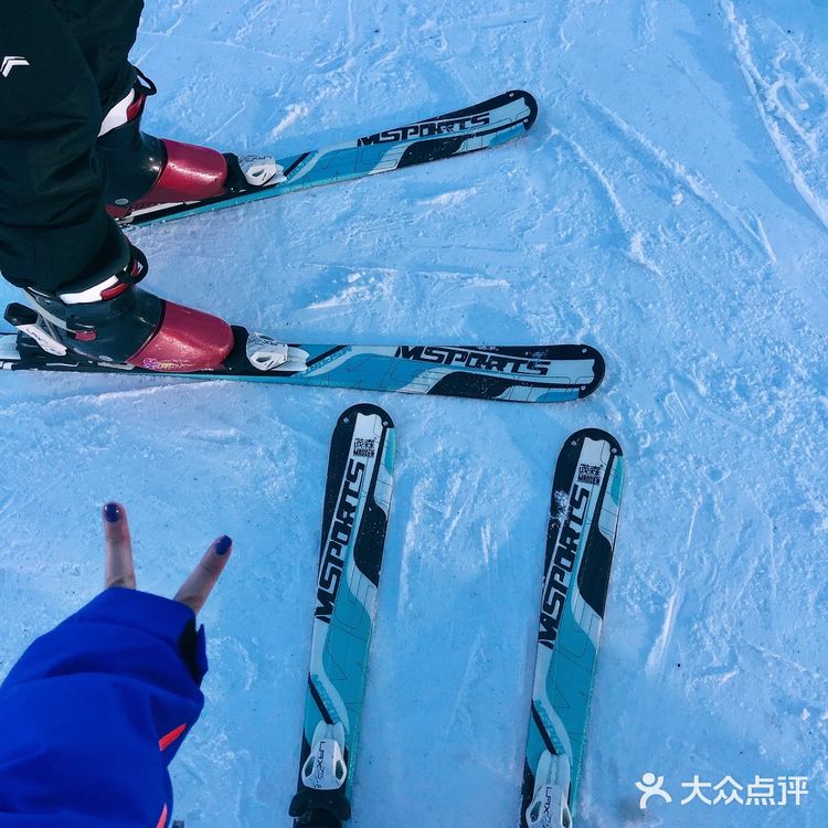 温州首家超大室内滑雪场！