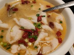 老坛酸菜鲩鱼-缪氏川菜(深圳北站缤果空间店)