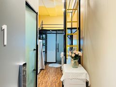 -魔方公寓(碧云国际店)