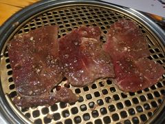 -唯成•韩国炭火烤肉 유성고기