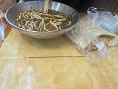 -覃肥叔桂林米粉(粮道街店)