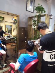 -M hair salon