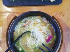 -桥香园过桥米线(国贸店)