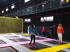 -嘿哟动霸CHUA·新潮玩运动娱乐中心·蹦床滑冰团建乐园