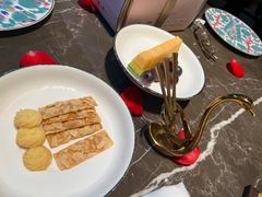 -海派悦庭·海胆烧麦·新融合菜(凯德广场店)