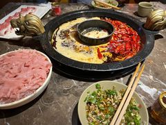 -渝大狮毛肚老火锅(遂宁万达店)