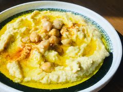 鹰嘴豆泥蒜伴希腊芝麻酱-FISH&POTATO Cō(地中海美食 万象城店)