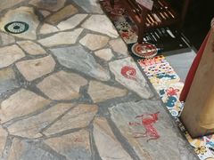 -老牌坊云南鱼豆花火锅(爱建店)