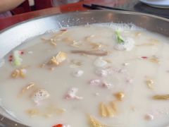 -老来福·非遗酸汤兔(凯旋路店)