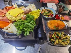 -马路牙子烧烤音乐酒馆(望京店)