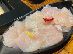 -老牌坊云南鱼豆花火锅(哈西万达店)