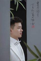 点击看大图 -挪娅婚纱摄影皇家会所