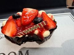 -HOT CRUSH趁热集合·现烤面包(上海环球港店)